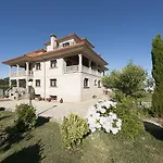 Residencia A Cruzan Noalla (Pontevedra)