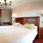 Residencia A Cruzan Guest house