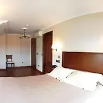 Residencia A Cruzan Guest house Noalla (Pontevedra)