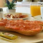 Residencia A Cruzan Guest house