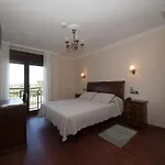 Guest house Residencia A Cruzan 3*