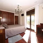 Guest house Residencia A Cruzan 3*
