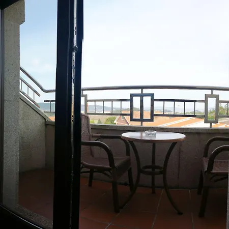 Residencia A Cruzan (adults Only) Gæstehus Noalla (Pontevedra)