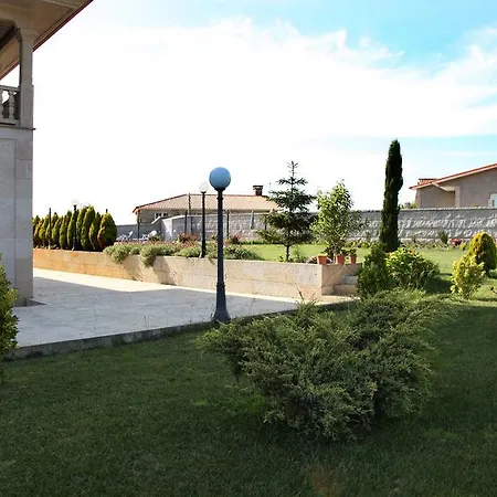 Guest house Residencia A Cruzan 3*