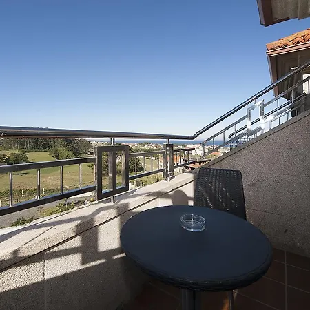 Guest house Residencia A Cruzan Noalla (Pontevedra)