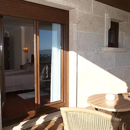Guest house Residencia A Cruzan Noalla (Pontevedra)