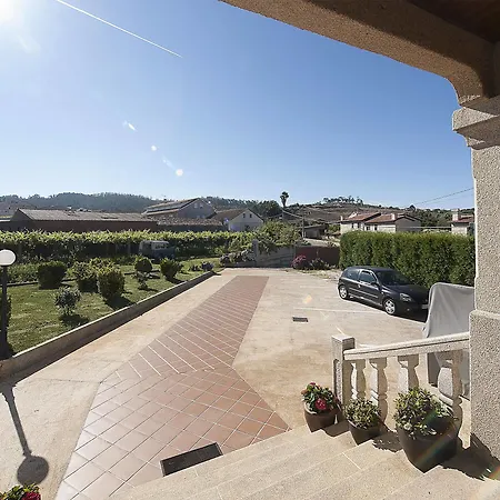 Guest house Residencia A Cruzan Noalla (Pontevedra)