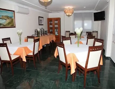 Guest house Residencia A Cruzan